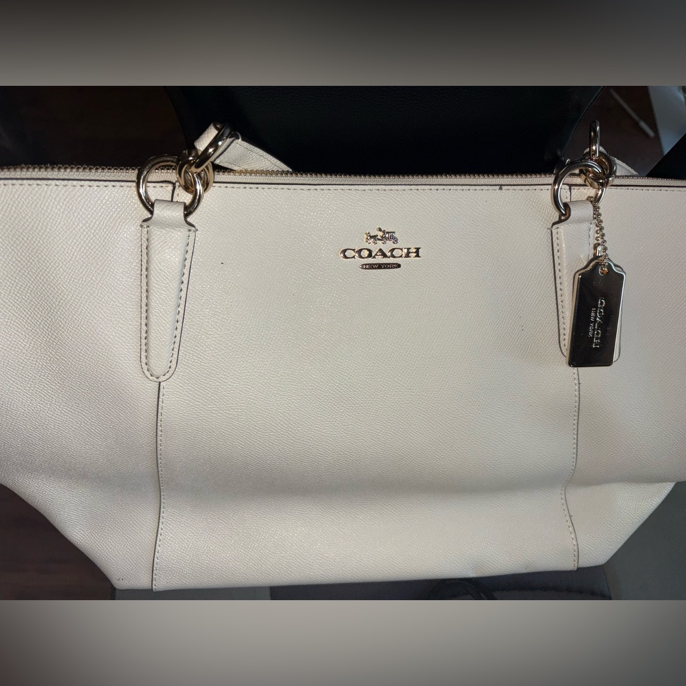 Coach Ivory Leather Tote Bag